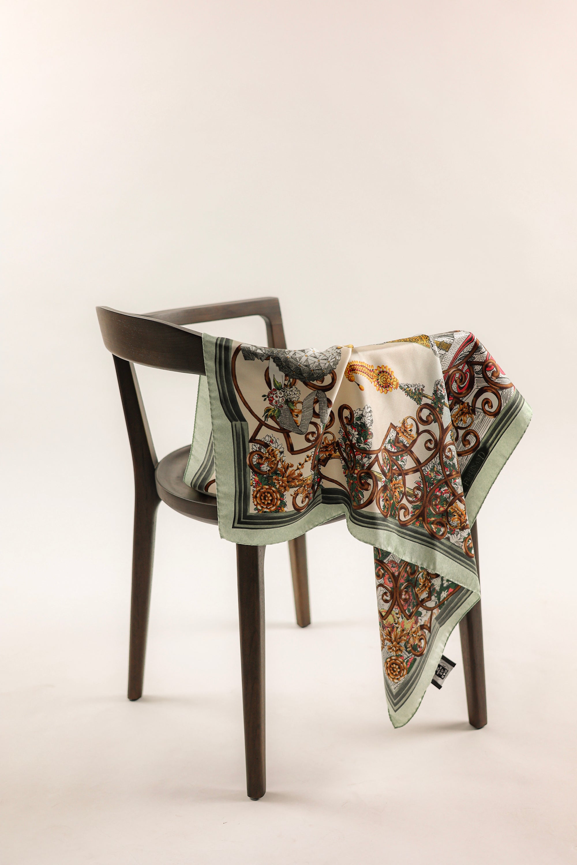 Il Traliccio Celadon 90cm